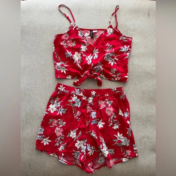H&M Floral Set - Picture 1 of 1